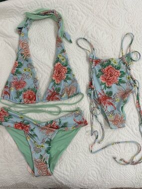 Matching mommy & me swimsuits